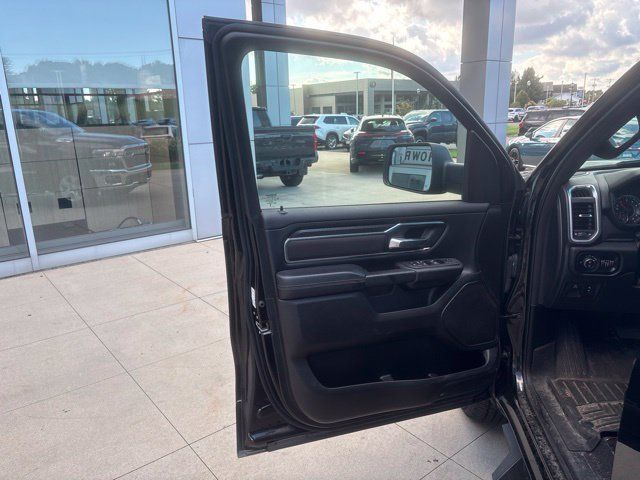 Used 2025 RAM 1500 Big Horn AWD/4WD image 25