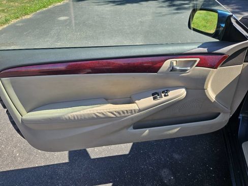 Used 2004 Toyota Solara SLE FWD image 12