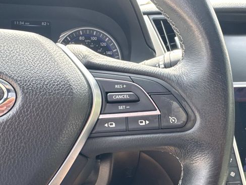 Used 2017 INFINITI Q60 3.0t RWD image 14