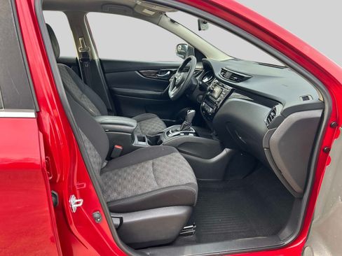 Used 2017 Nissan Rogue Sport SV AWD/4WD image 18