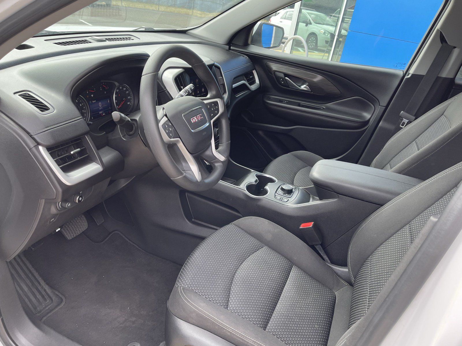 Used 2022 GMC Terrain SLE w/ Driver Convenience Package AWD/4WD image 10