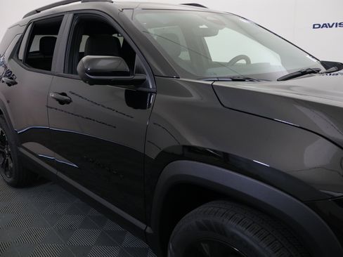 New 2026 Chevrolet Equinox LT w/ Convenience Package II AWD/4WD image 4