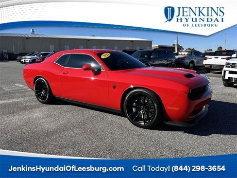 Used 2023 Dodge Challenger SRT Hellcat image 1
