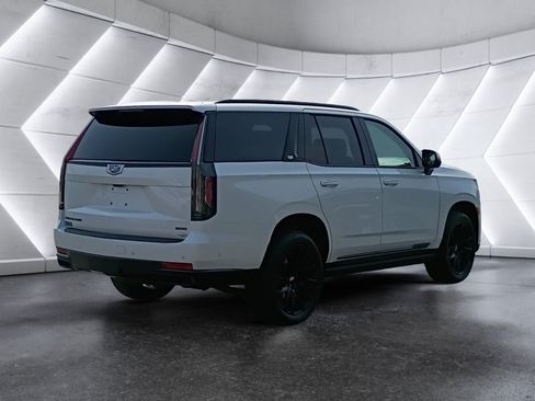 Used 2024 Cadillac Escalade Sport Platinum w/ LPO, ONYX Package AWD/4WD image 6