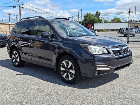 Used 2018 Subaru Forester 2.5i Premium AWD/4WD image 3