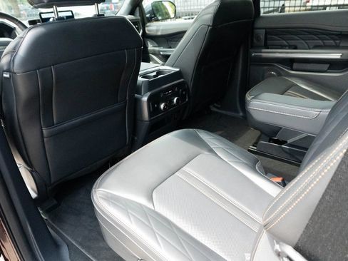Used 2024 Ford Expedition Platinum RWD image 22