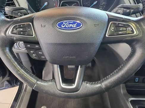 Used 2018 Ford Escape SEL AWD/4WD image 19