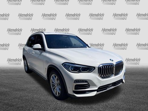 Used 2019 BMW X5 xDrive40i w/ Executive Package AWD/4WD image 2