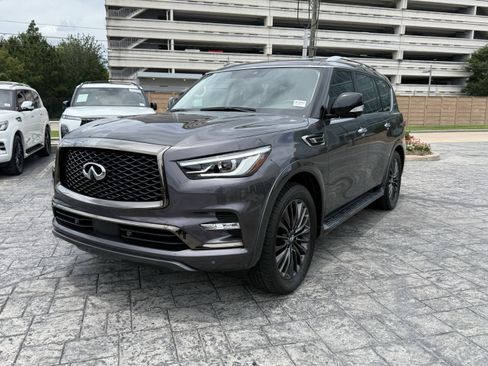 Certified 2024 INFINITI QX80 Premium Select w/ Cargo Package AWD/4WD image 3