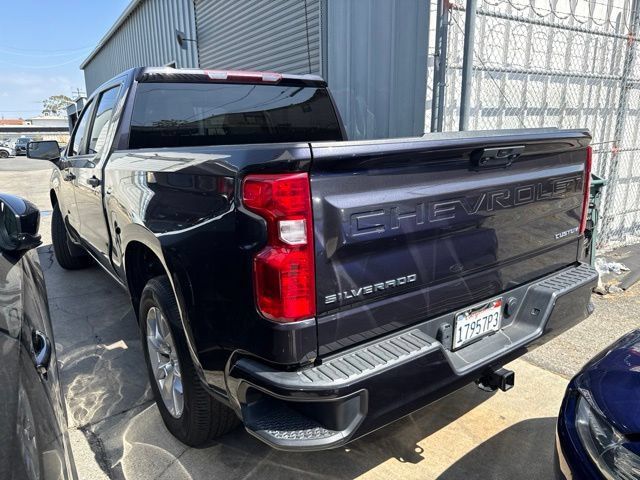 Used 2022 Chevrolet Silverado 1500 Custom RWD image 3