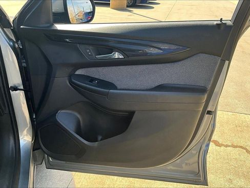 Used 2025 Chevrolet TrailBlazer LT image 28