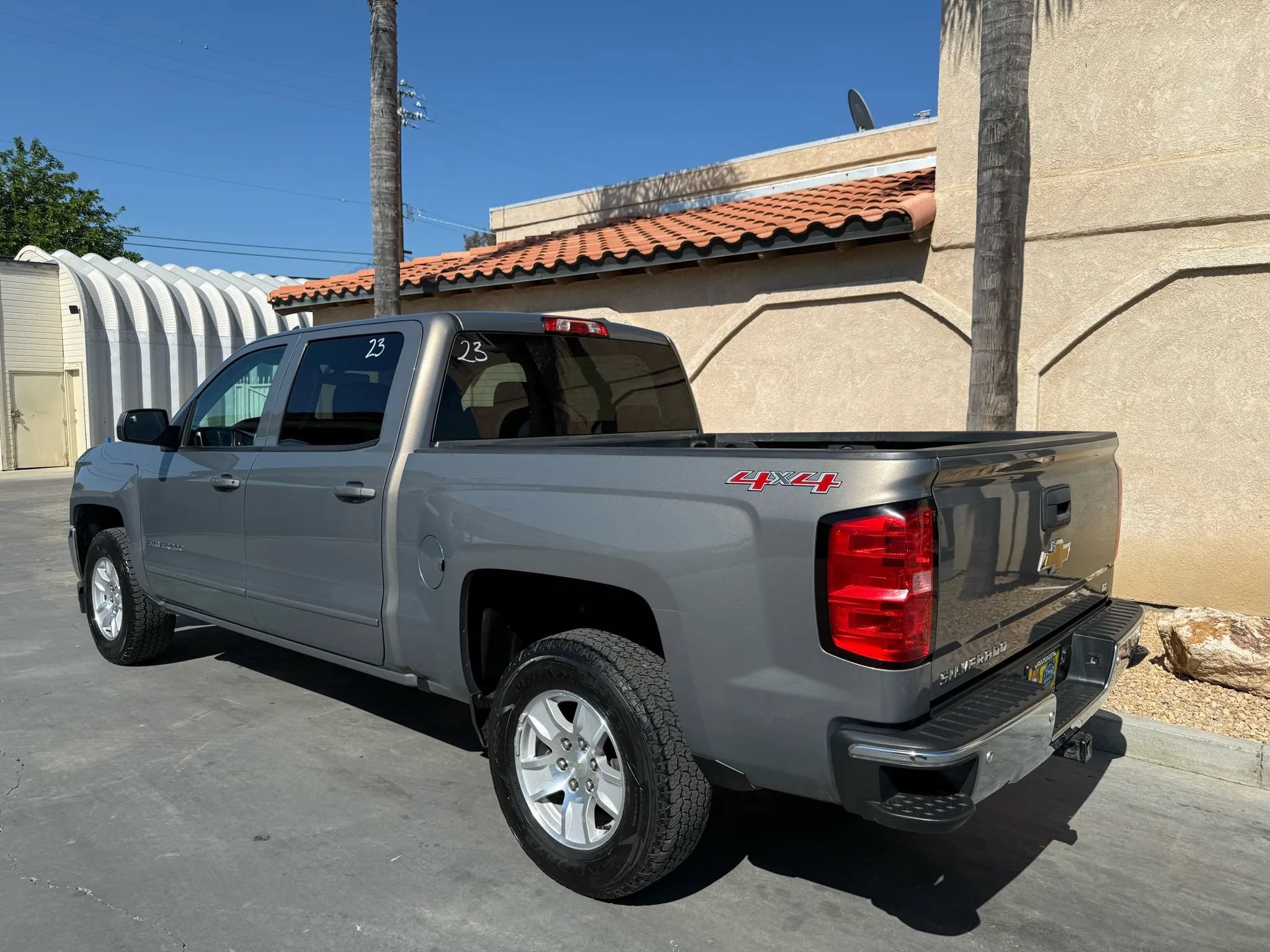 Used 2017 Chevrolet Silverado 1500 LT w/ All Star Edition AWD/4WD image 6