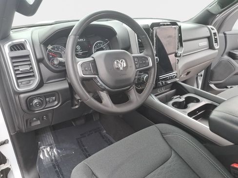Used 2025 RAM 1500 Big Horn AWD/4WD image 16