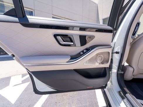 Used 2022 Mercedes-Benz S 580 4MATIC Sedan image 41