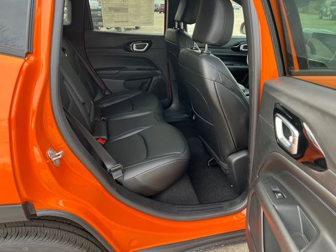 New 2026 Jeep Compass Limited image 18
