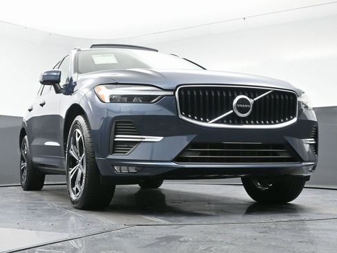 Used 2022 Volvo XC60 B5 Momentum w/ Climate Package image 50