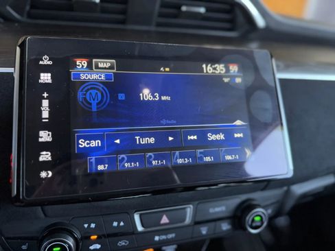 Used 2018 Honda Clarity Touring image 27