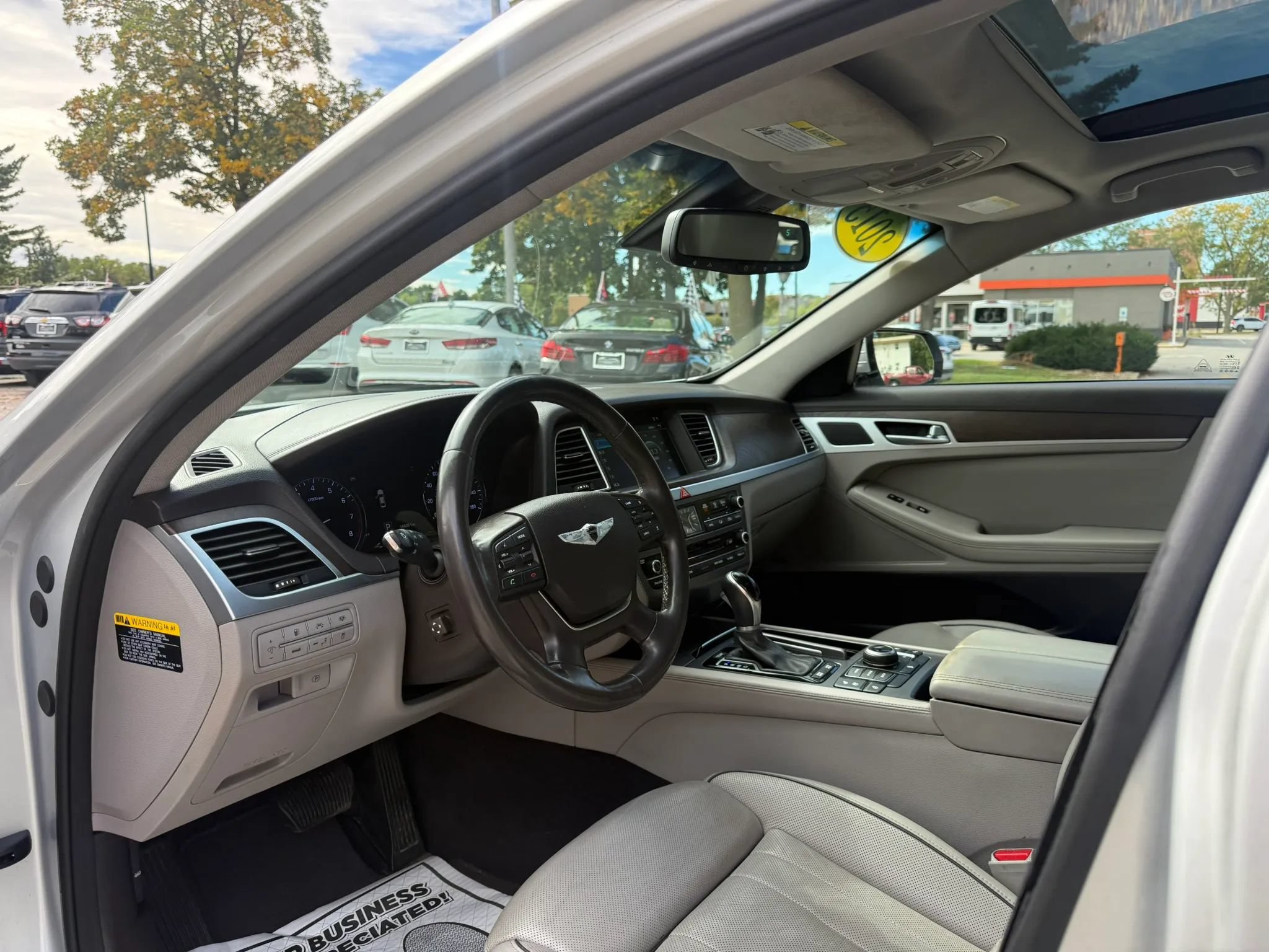 Used 2015 Hyundai Genesis 3.8 w/ Option Group 03 AWD/4WD image 10