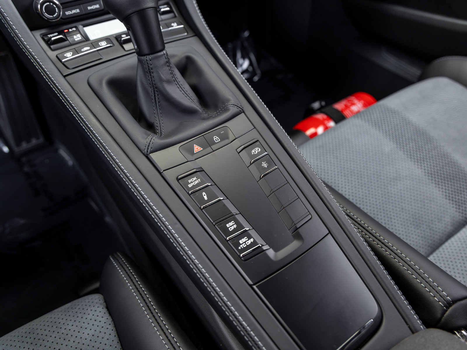 Certified 2025 Porsche 718 Boxster Spyder RS RWD image 56