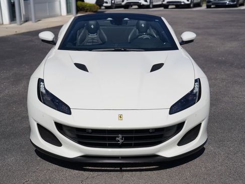 Used 2019 Ferrari Portofino RWD image 25