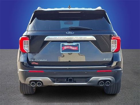Used 2022 Ford Explorer Platinum w/ Equipment Group 601A image 5