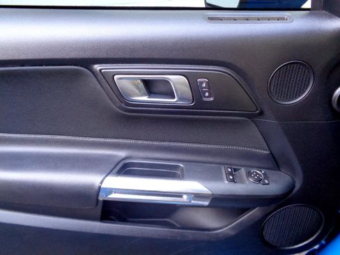 Used 2018 Ford Mustang GT w/ GT Performance Package image 14