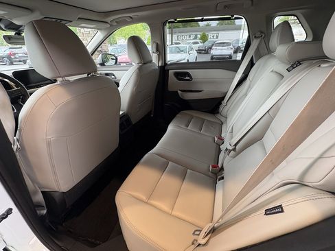 Used 2023 Nissan Rogue SL w/ SL Premium Package FWD image 25