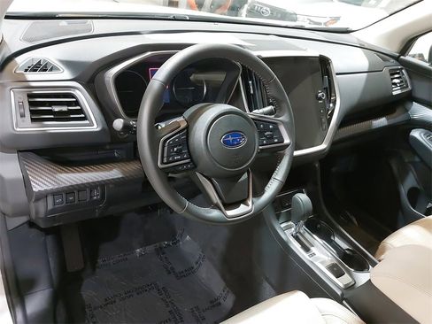 Certified 2025 Subaru Ascent Premium w/ Premium Package image 17