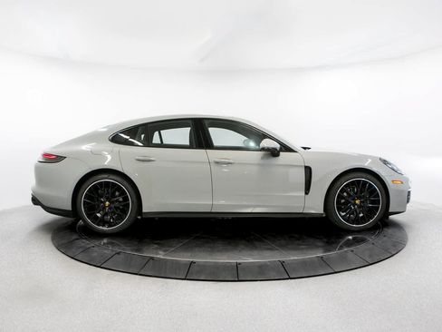 Certified 2023 Porsche Panamera RWD image 8