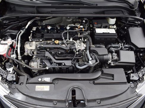 Used 2023 Toyota Corolla LE image 9