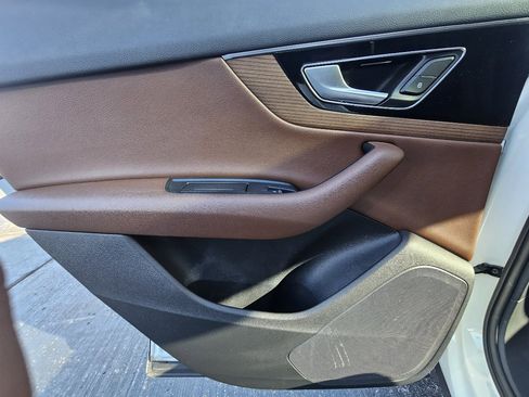 Used 2017 Audi Q7 3.0T Premium Plus image 47