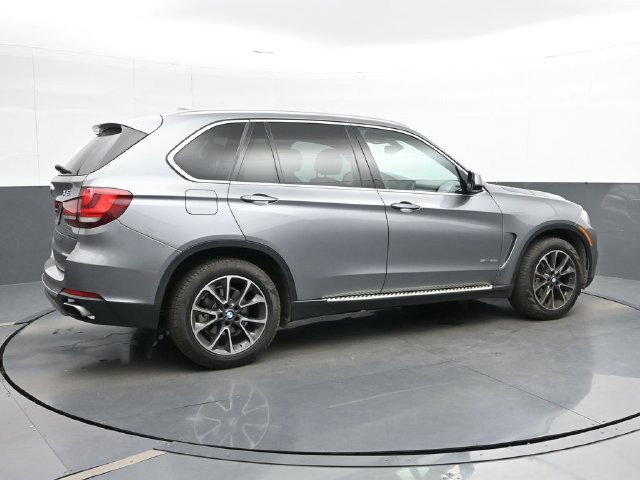 Used 2018 BMW X5 sDrive35i w/ M Sport Package RWD image 9
