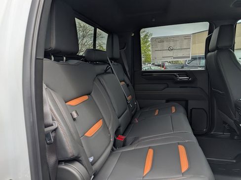 New 2026 GMC Sierra 3500 AT4 w/ AT4 Premium Plus Package AWD/4WD image 31