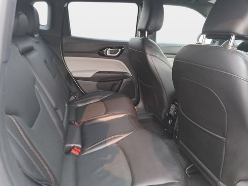 Certified 2023 Jeep Compass Limited AWD/4WD image 12