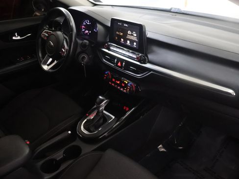 Used 2019 Kia Forte S FWD image 10