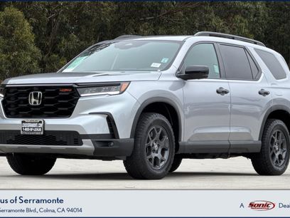Used 2025 Honda Pilot TrailSport