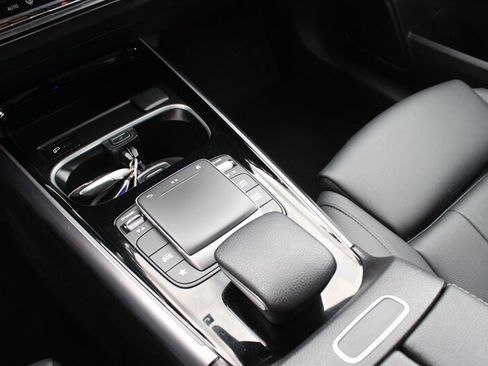 Used 2023 Mercedes-Benz GLA 250 w/ Premium Package image 17