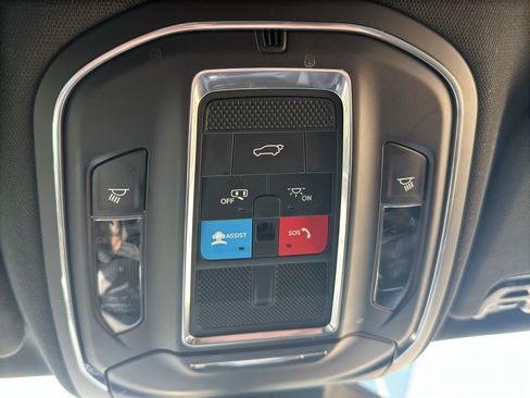 Used 2024 Jeep Wagoneer Series II w/ Flexible Seating Group RWD image 26