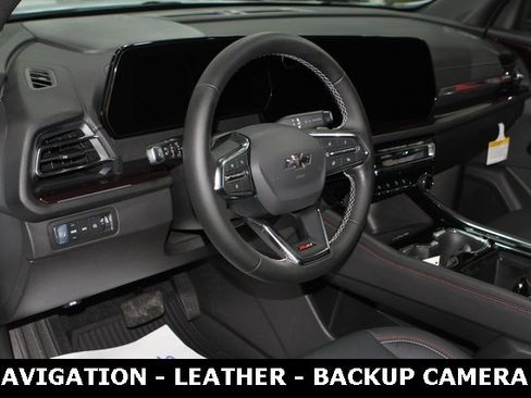 New 2026 Chevrolet Traverse Z71 w/ LPO, Floor Liner Package image 15