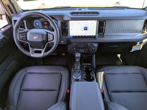 New 2025 Ford Bronco Badlands image 15