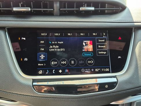 Certified 2024 Cadillac XT6 Luxury AWD/4WD image 12