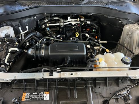 Used 2022 Ford Explorer XLT w/ Equipment Group 202A RWD image 26