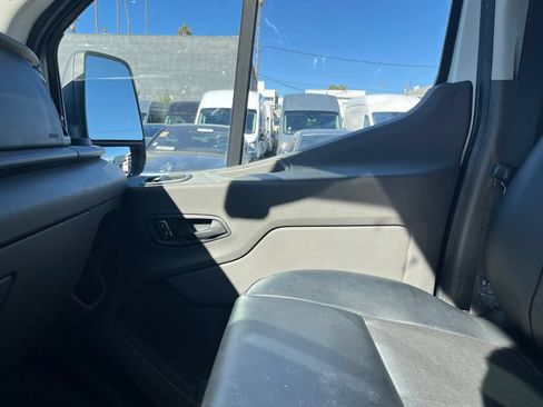 Used 2022 Ford Transit 250 Medium Roof RWD image 17