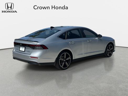 Used 2024 Honda Accord Sport image 5