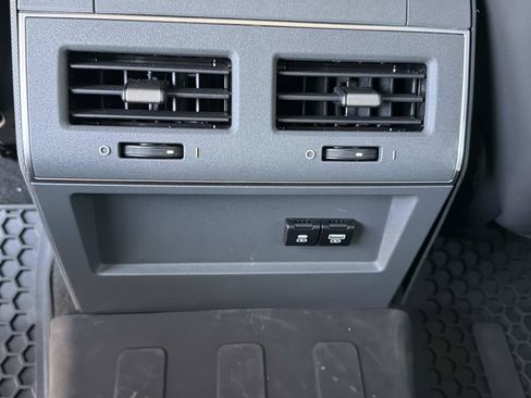 Used 2024 INEOS Grenadier AWD/4WD image 16