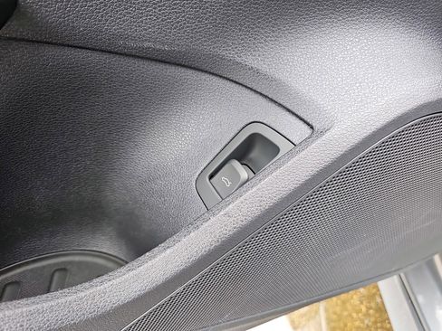 Used 2019 Audi A3 2.0T Premium Plus w/ Premium Plus Package AWD/4WD image 14