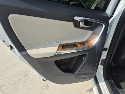 Used 2015 Volvo XC60 T6 Platinum FWD image 20
