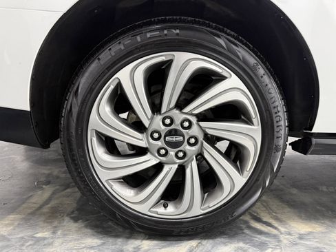 Used 2022 Lincoln Navigator Reserve w/ Equipment Group 201A image 37