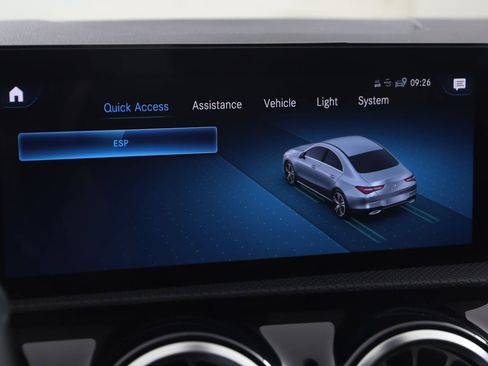 Used 2021 Mercedes-Benz CLA 250 4MATIC w/ Premium Package image 37