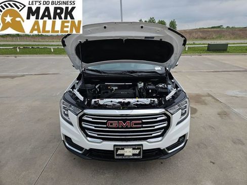 Used 2022 GMC Terrain SLT FWD image 29